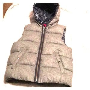Gap puffy vest